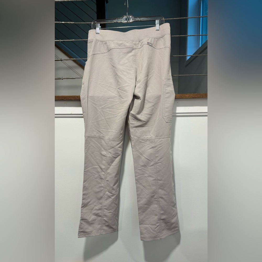 Figs Kade women’s scrub pants with Neon Drawstring small - Picture 4 of 9